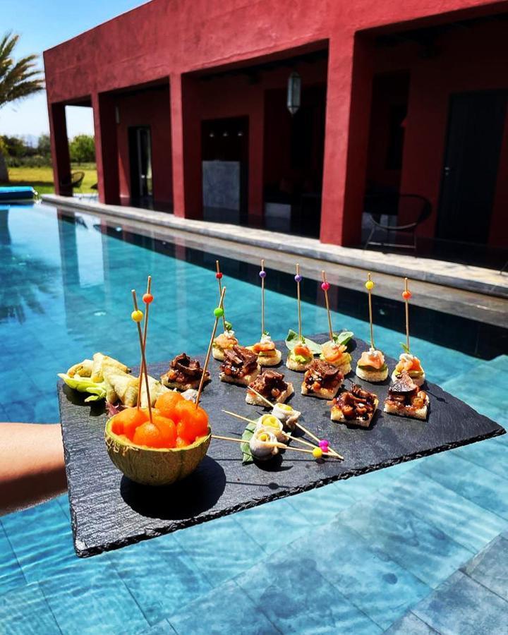 Dar Noujoum Hotel Ait Bou Zguia ภายนอก รูปภาพ