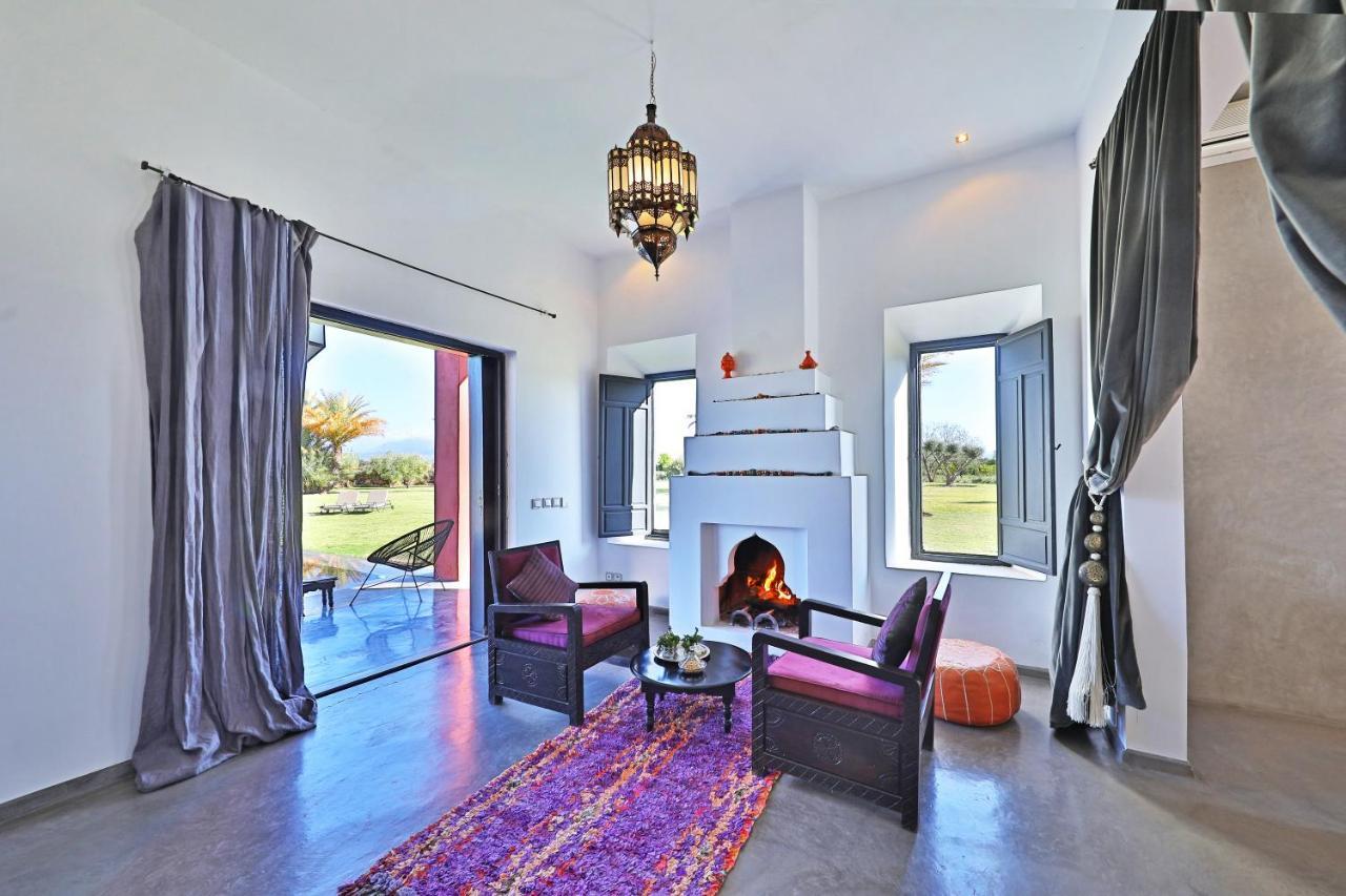 Dar Noujoum Hotel Ait Bou Zguia ภายนอก รูปภาพ