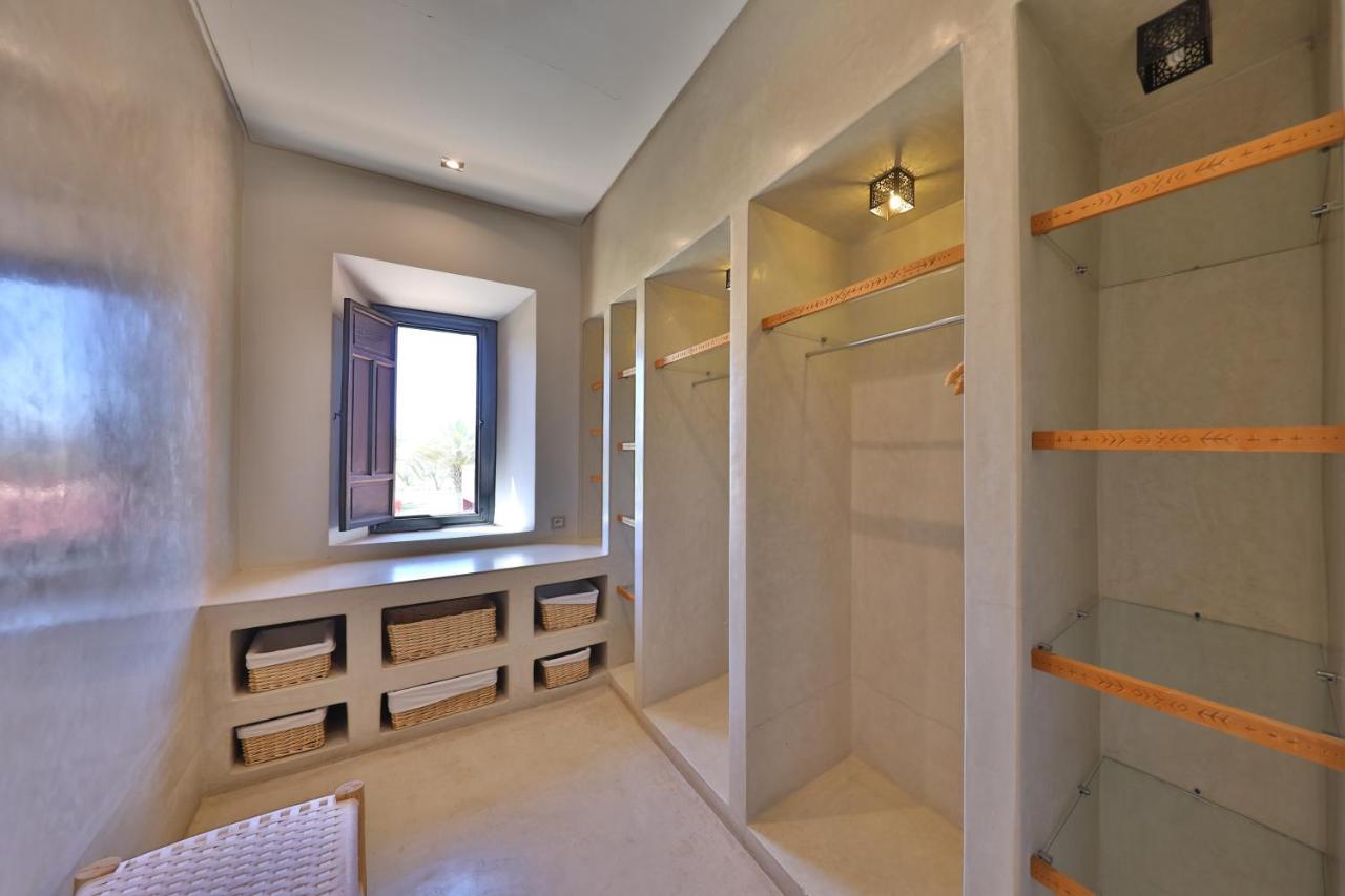 Dar Noujoum Hotel Ait Bou Zguia ภายนอก รูปภาพ