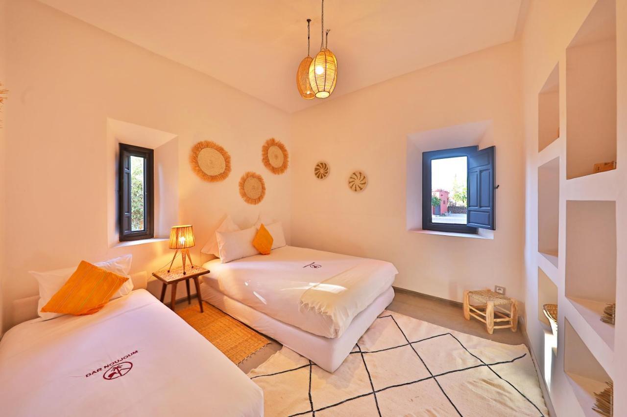 Dar Noujoum Hotel Ait Bou Zguia ภายนอก รูปภาพ