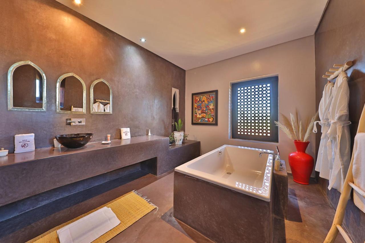 Dar Noujoum Hotel Ait Bou Zguia ภายนอก รูปภาพ