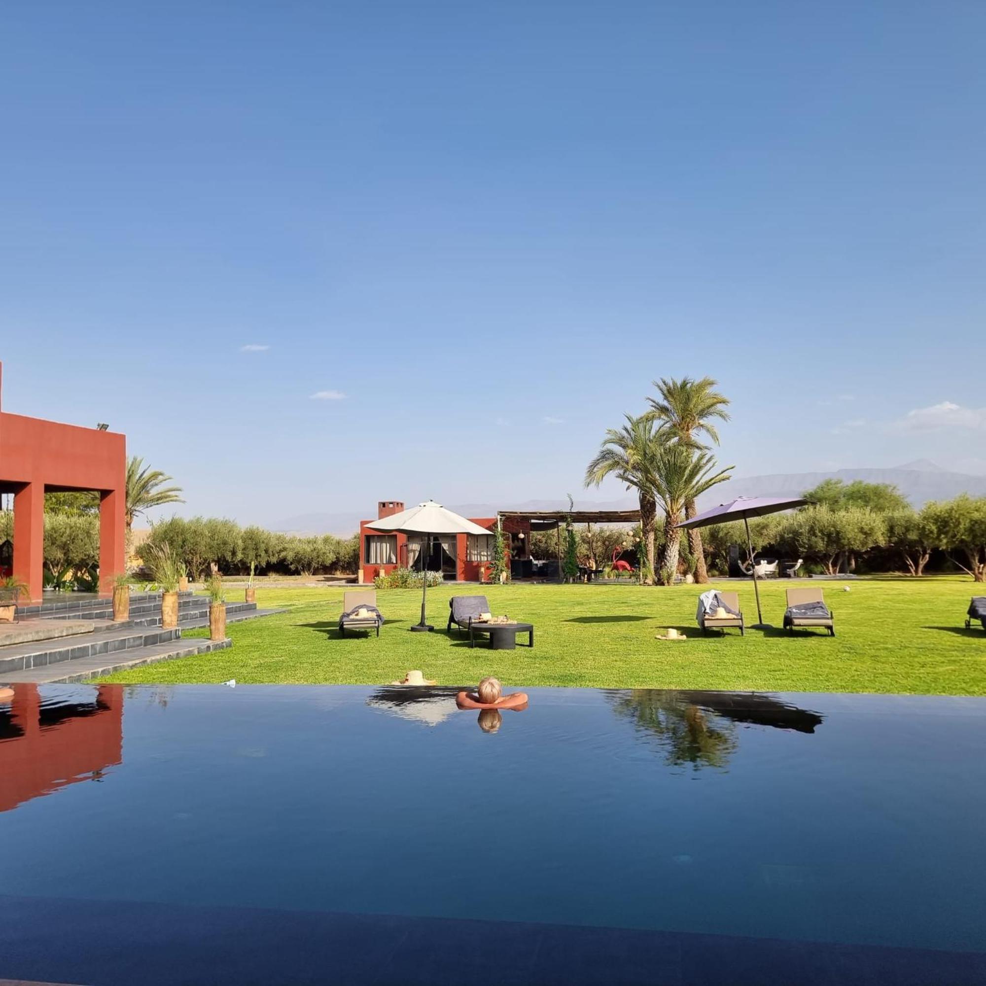 Dar Noujoum Hotel Ait Bou Zguia ภายนอก รูปภาพ