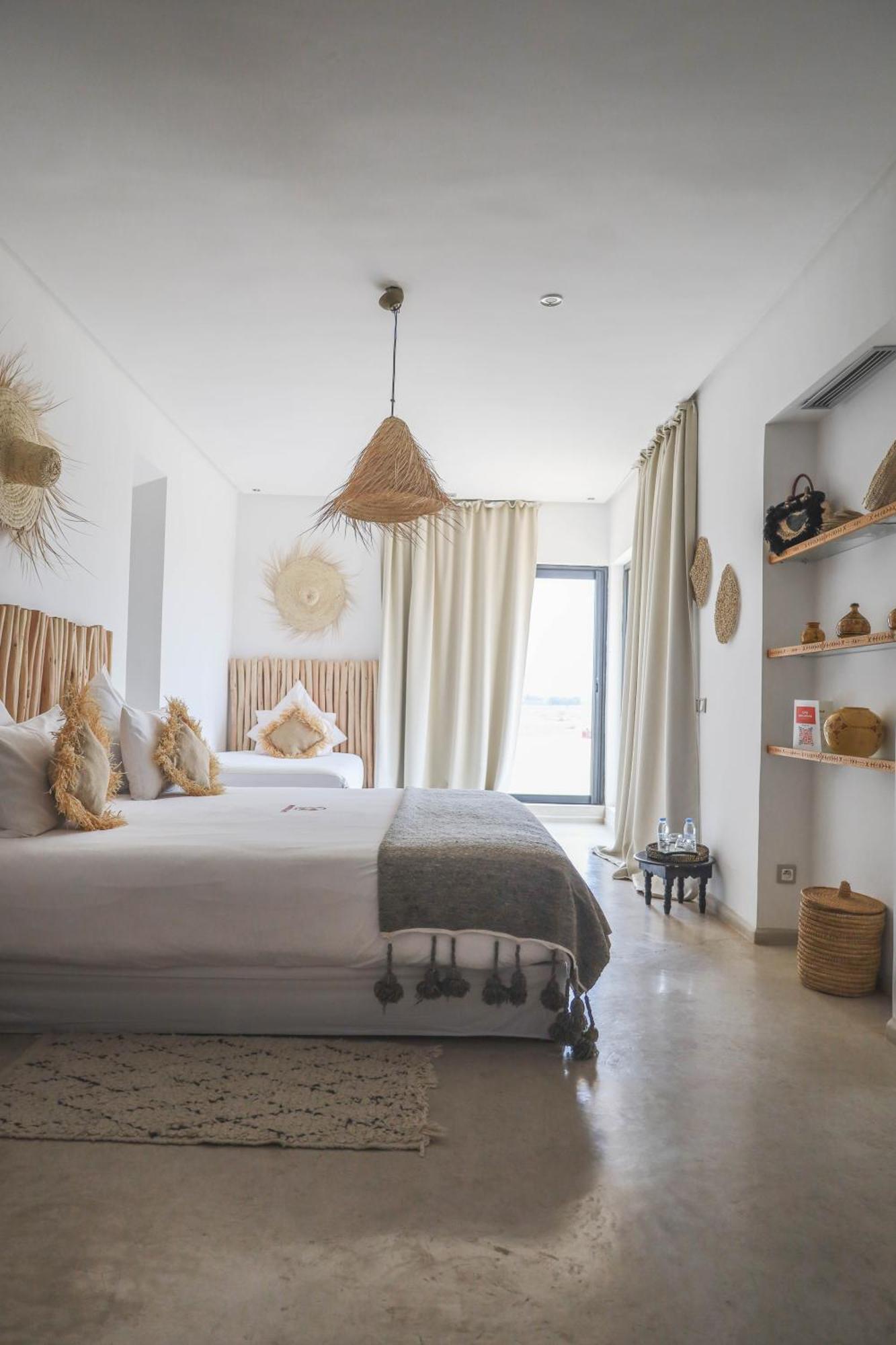 Dar Noujoum Hotel Ait Bou Zguia ภายนอก รูปภาพ